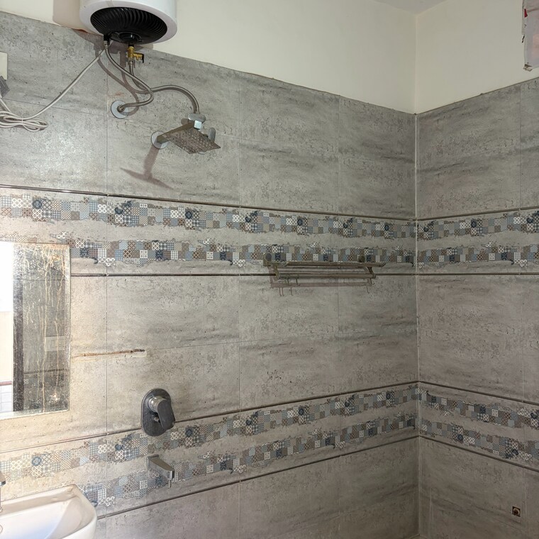 Bathroom, divine-apartment-zirakpur 1.5 Bedroom 1800 Sq.Ft. Villa In Vip Road Zirakpur 9486492