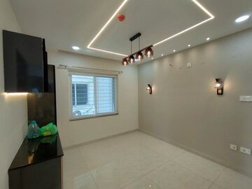 Room in 2 BHK Apartment at Vasavi GP Trends, Nanakramguda – for Rent