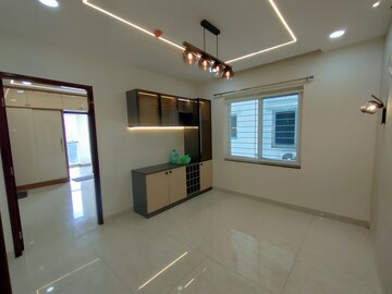 Room in 2 BHK Apartment at Vasavi GP Trends, Nanakramguda – for Rent