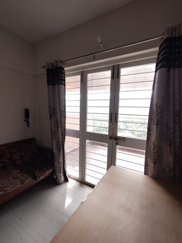Room in 2 BHK Apartment at Pandit Javdekar Red Earth, Pirangut – for Rent