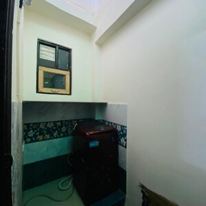 Parking in 2 BHK Builder Floor at Malviya Nagar – for Rent