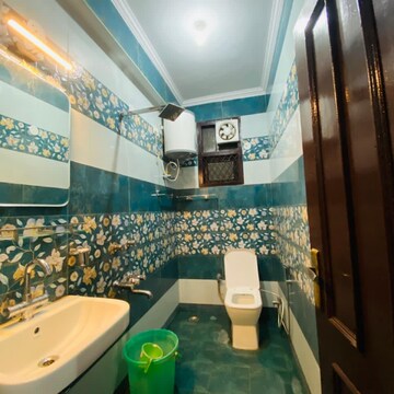 Team Area in 2 BHK Builder Floor at Malviya Nagar – for Rent