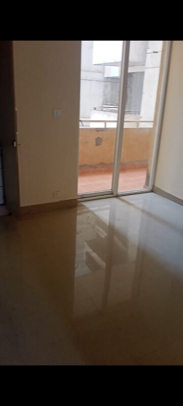 Room in 3 BHK Apartment at Ansal Estella, Sector 103 – for Rent