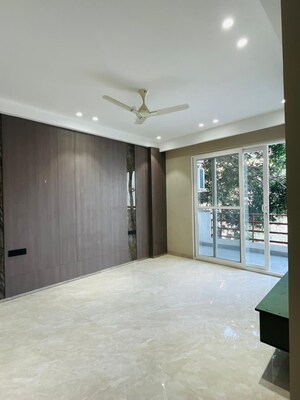 Room in 4 BHK Builder Floor at Sushant Lok 3, Sector 57 – for Sale