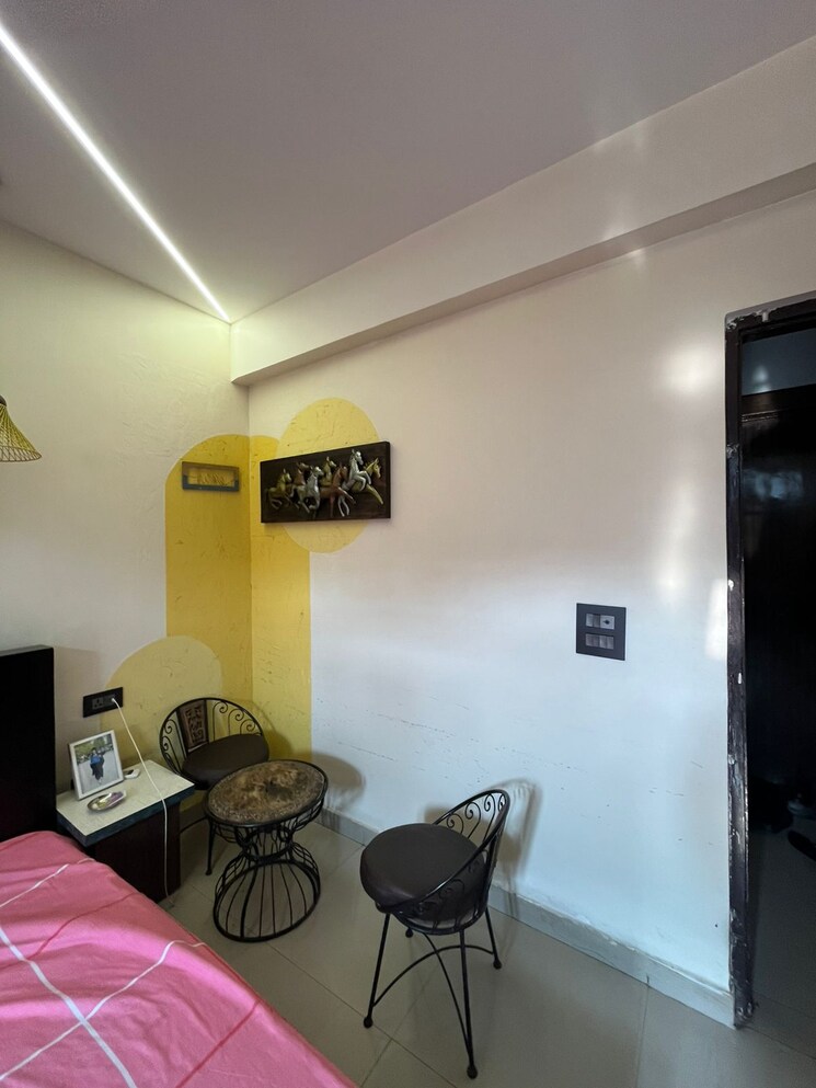 Living Room, crossing-republik 3.5 Bedroom 1700 Sq.Ft. Apartment In Crossing Republic Ghaziabad 9486720