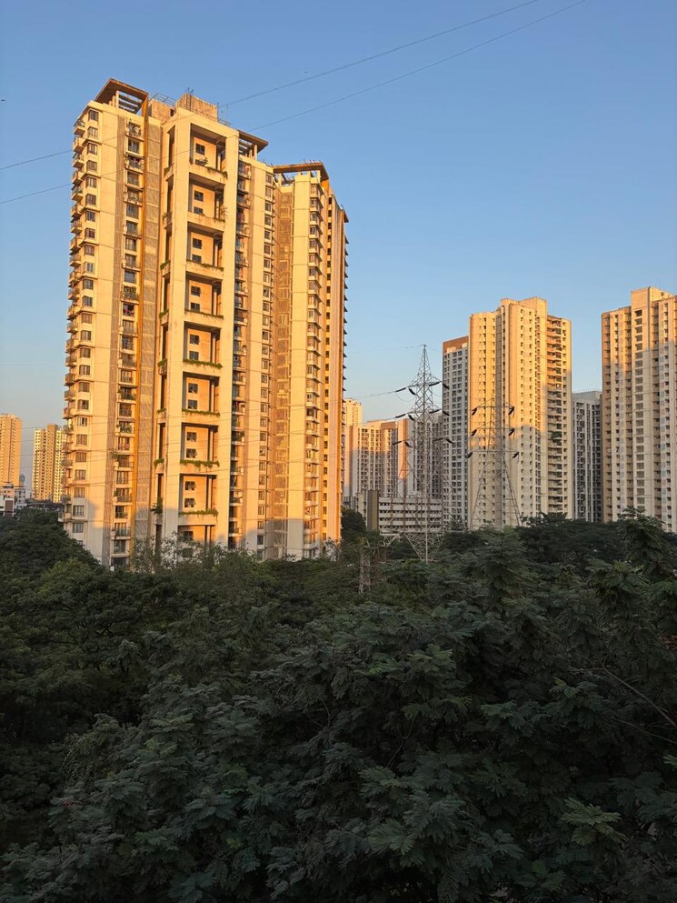 Exterior View, lodha-paradise 2 Bedroom 810 Sq.Ft. Apartment In Majiwada Thane 9486728
