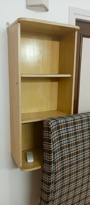 Furnished Amenities in 3 BHK Builder Floor at Dlf Phase I – for Rent