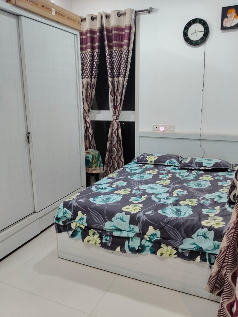 Bedroom, vraj-tiara 2 Bedroom 700 Sq.Ft. Apartment In Worli Mumbai 9486769