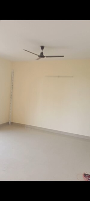 Room in 3 BHK Apartment at Landmark The Residency, Sector 103 – for Sale