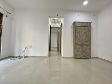 Room in 1 BHK Apartment at Chandiwala Pearl Heaven, Andheri East – for Rent
