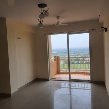 Room in 3 BHK Apartment at Ansal Highland Park, Sector 103 – for Sale