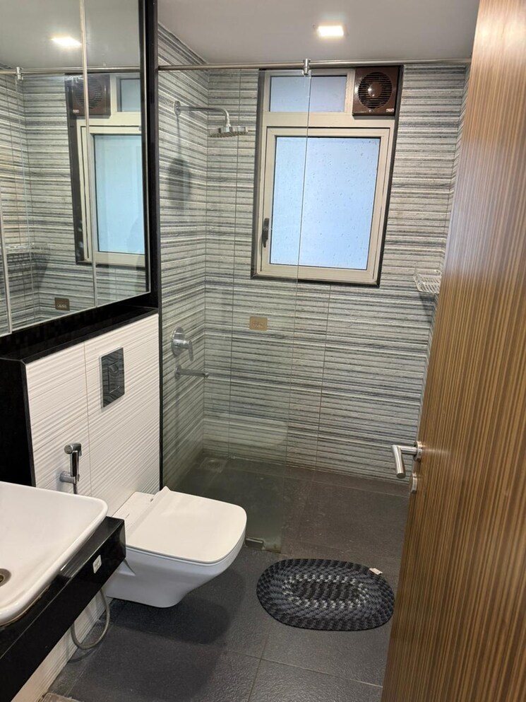 Bathroom, lodha-venezia 2 Bedroom 1200 Sq.Ft. Apartment In Parel Mumbai 9486963