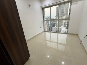 2 BHK Apartment For Rent in Lodha Venezia, Parel