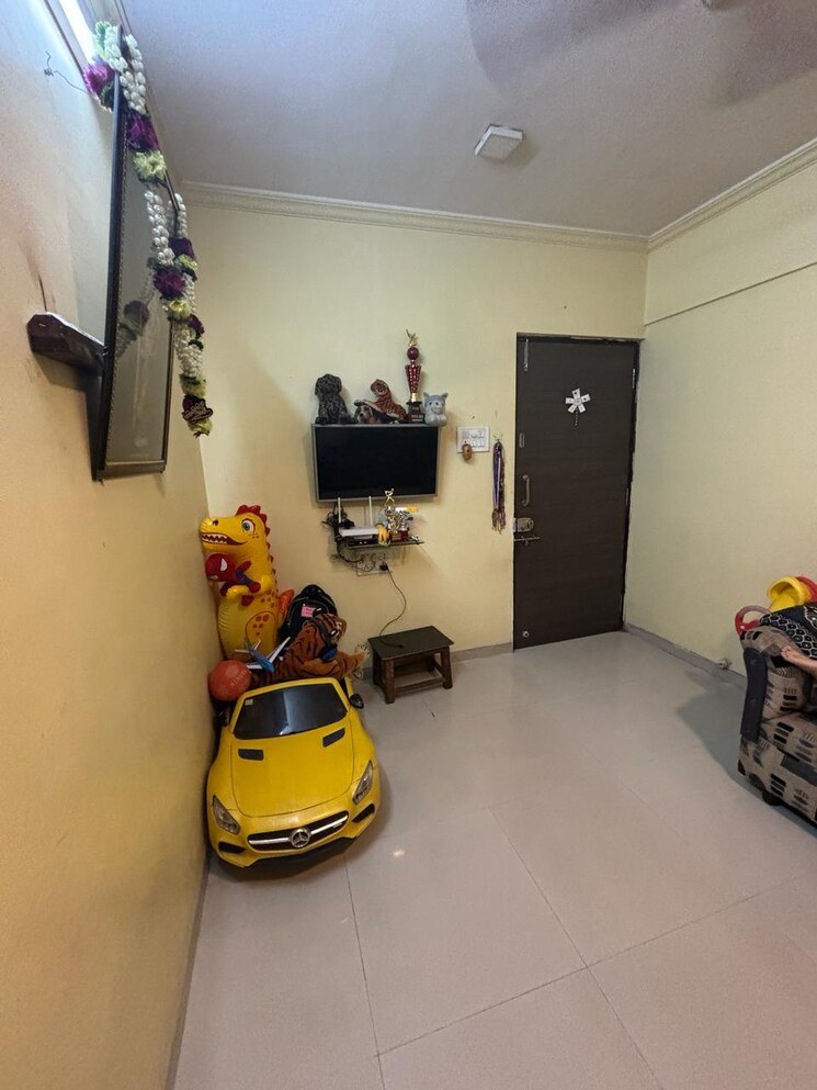  Parking, puranik-aarambh 1 Bedroom 410 Sq.Ft. Apartment In Ghodbunder Road Thane 9486971