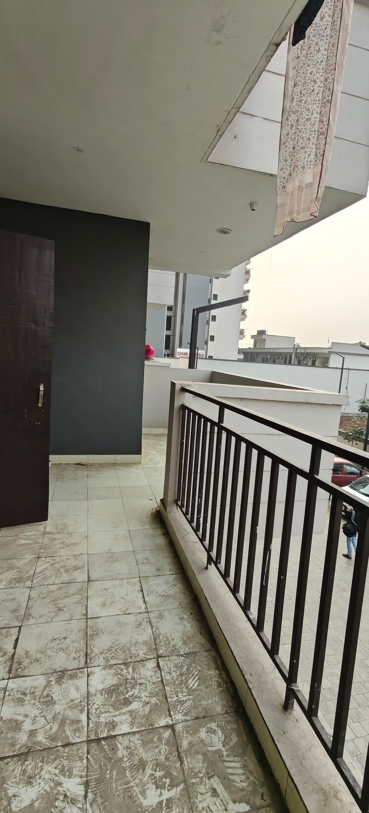 Balcony, amolik-sankalp 3 Bedroom 851 Sq.Ft. Apartment In Sector 85 Faridabad 9487031