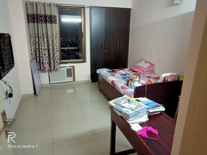 Team Area in 3 BHK Apartment at Ashiana Town, Sector 39 – for Rent