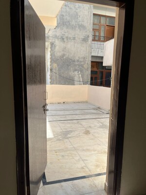 Room in 2 BHK Builder Floor at Sector 45 – for Rent