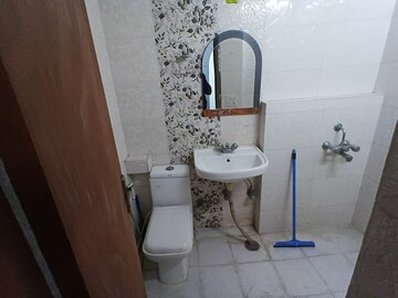 Bathroom in 3 BHK Builder Floor at Sector 45 – for Rent