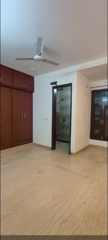 2 BHK Builder Floor For Rent in Khirki Extension