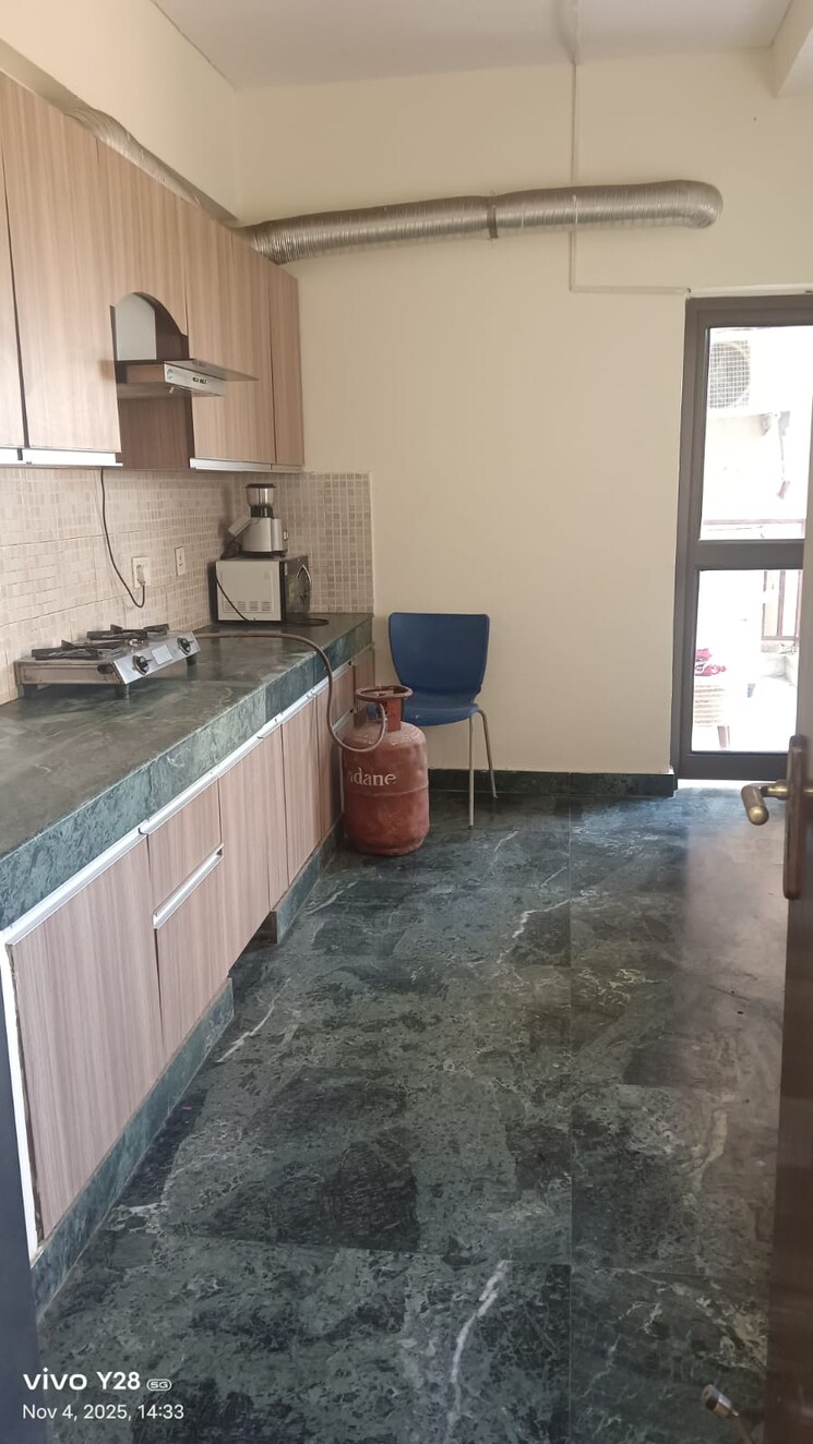 Kitchen, ardee-city-palm-grove-heights 3 Bedroom 1800 Sq.Ft. Builder Floor In Sector 52 Gurgaon 9487280