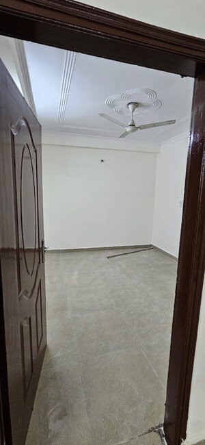 Room in 1 BHK Builder Floor at Saket – for Rent