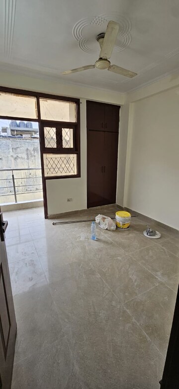 Room in 1 BHK Builder Floor at Saket – for Rent