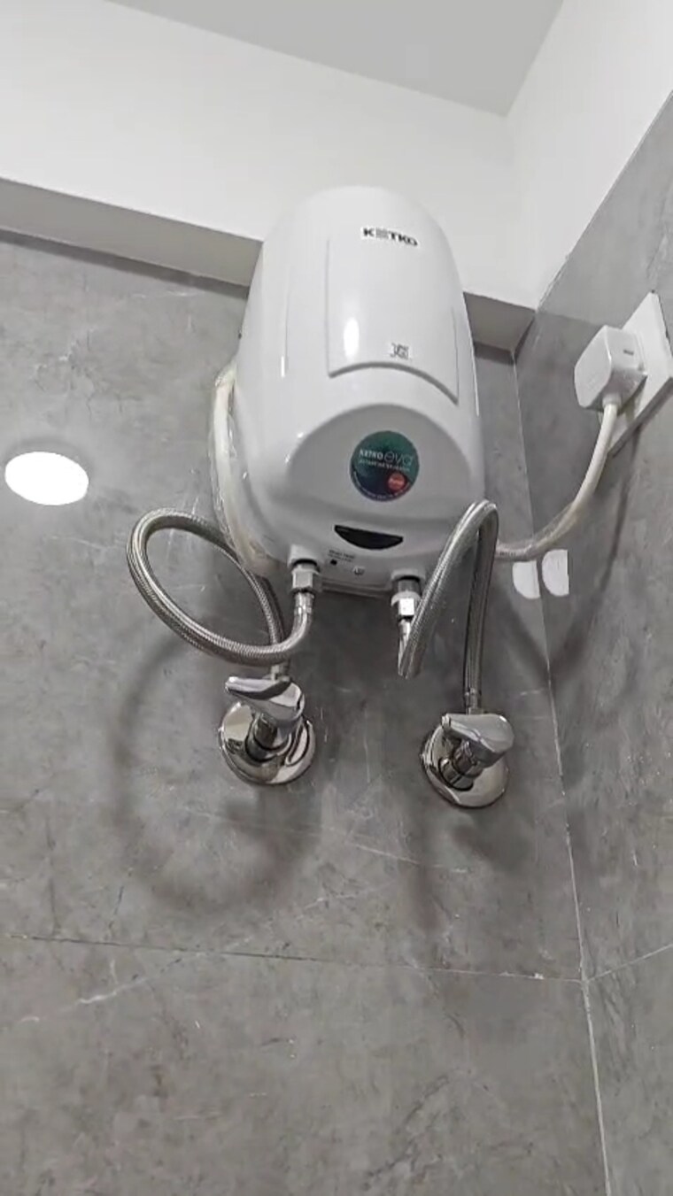 Bathroom, trimurti-chs-sanpada 3 Bedroom 1000 Sq.Ft. Apartment In Sanpada Sector 24 Navi Mumbai 9487379