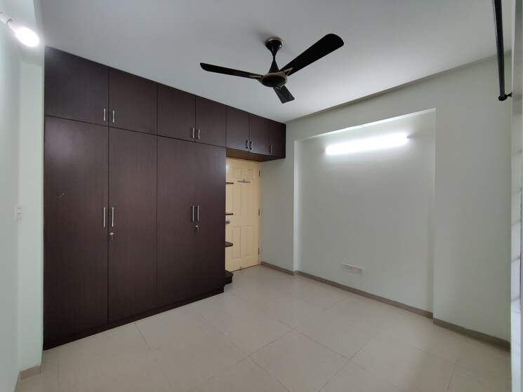 Room, nitesh-columbus-square 3 Bedroom 1950 Sq.Ft. Apartment In Bellary Road Bangalore 9487434