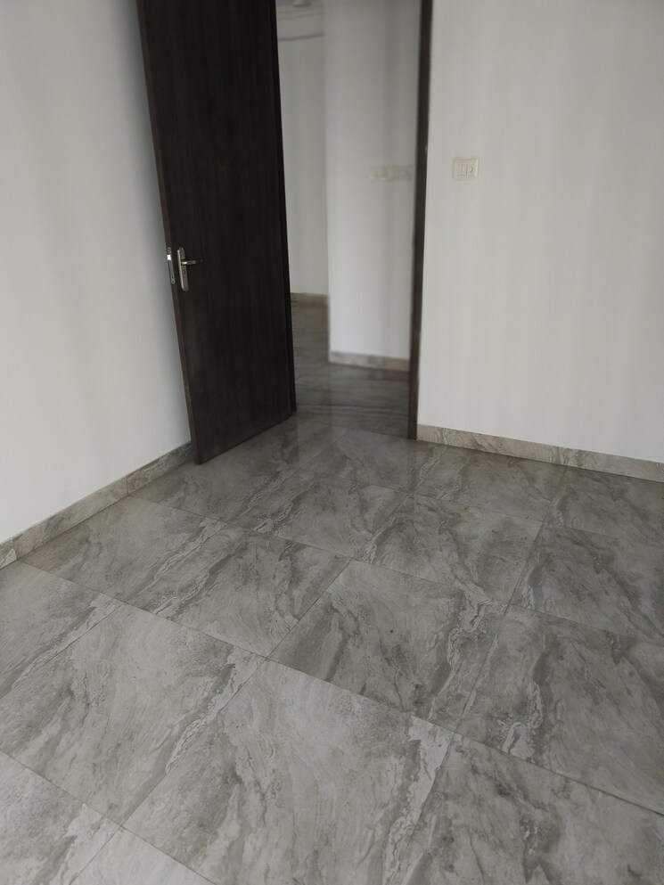 Room, risland-the-icon 2 Bedroom 636 Sq.Ft. Apartment In Dhokali Thane 9487511