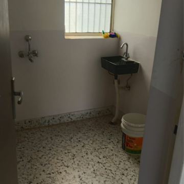 Bathroom in 1 BHK Builder Floor at Gyan Khand ii – for Rent