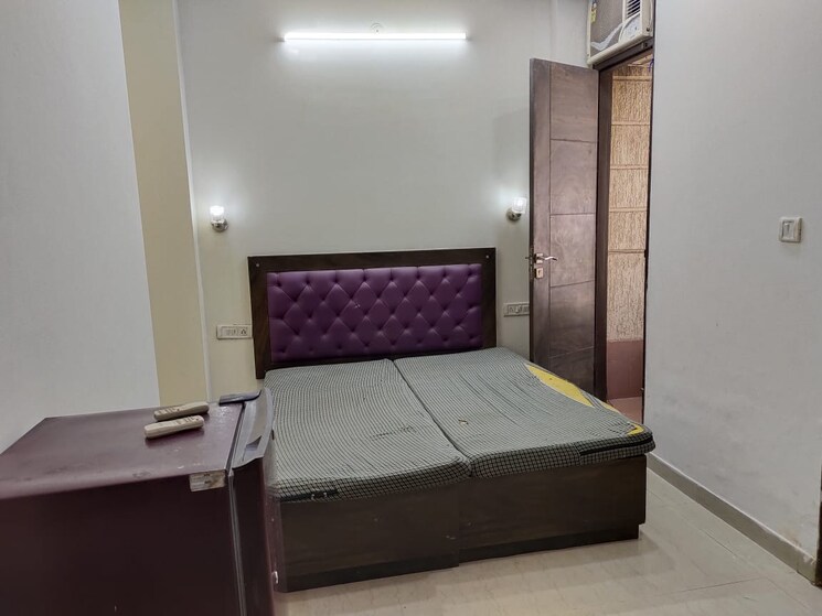 Bathroom, queens-plaza 1 RK 300 Sq.Ft. Builder Floor In Sector 43 Gurgaon 9487535