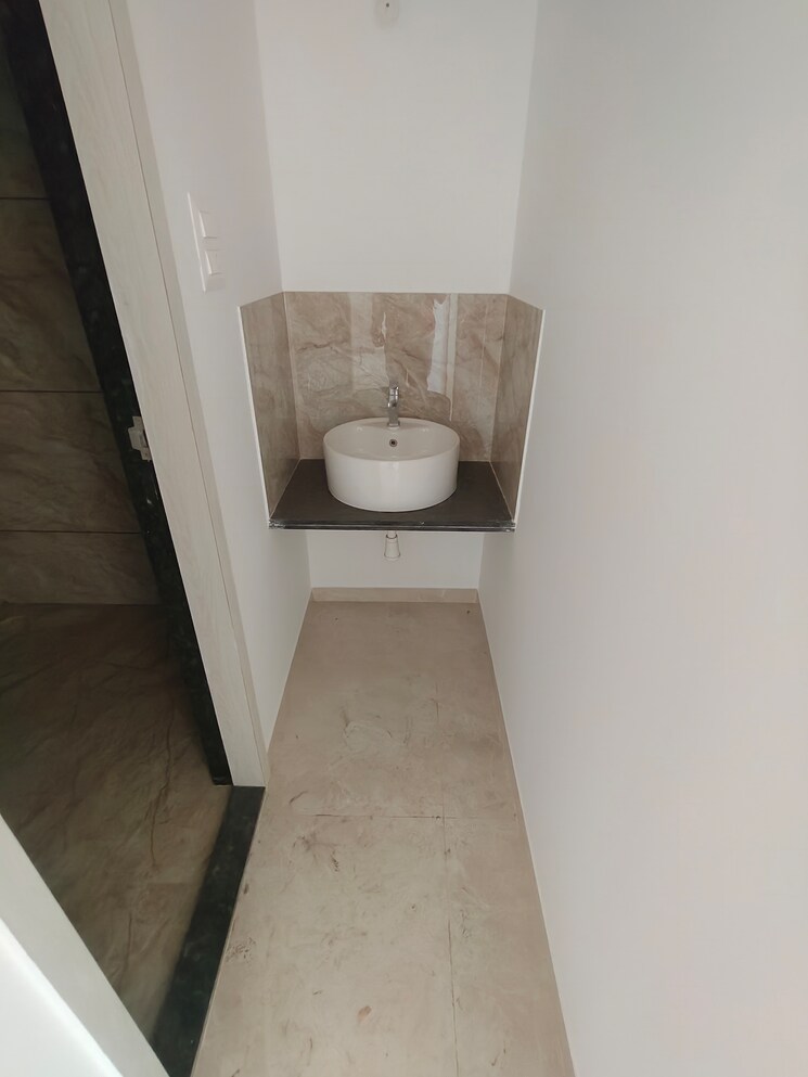 Bathroom, kanifnath-royal-kp-stellar 2 Bedroom 790 Sq.Ft. Apartment In Mohammadwadi Pune 9487524