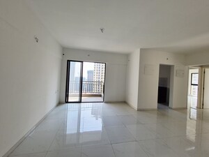 Room in 3 BHK Apartment at Runwal Gardens, Dombivli East – for Rent