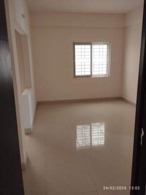 Room in 2 BHK Apartment at Pacifica Hillcrest Phase 2, Gachibowli – for Sale