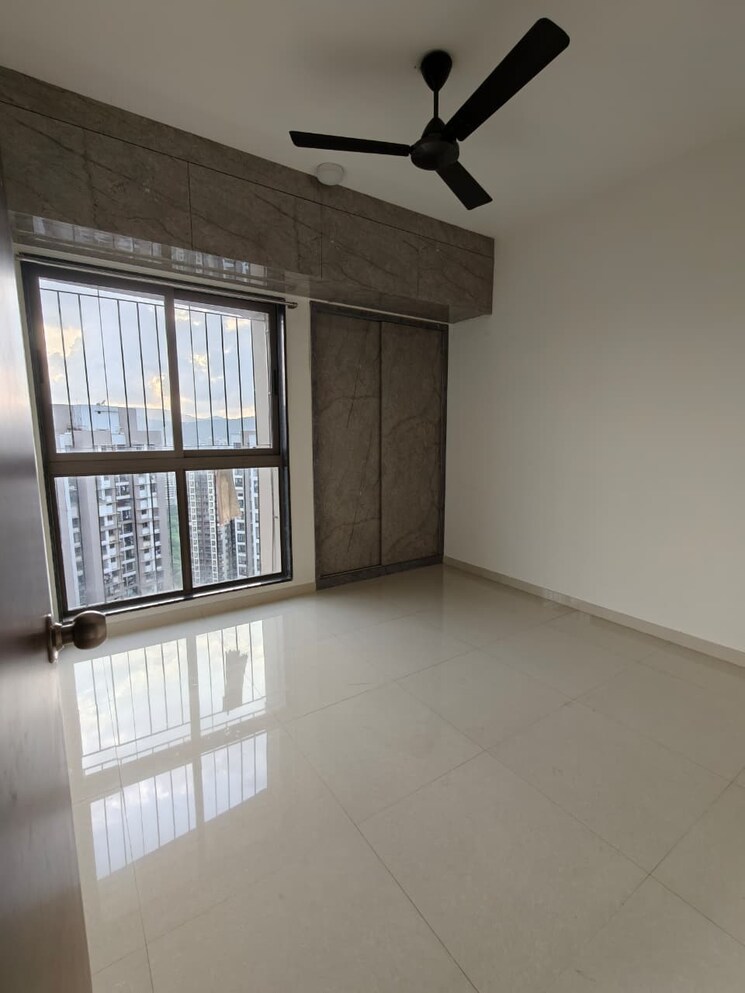 Room, runwal-eirene 2 Bedroom 568 Sq.Ft. Apartment In Balkum Pada Thane 9487612