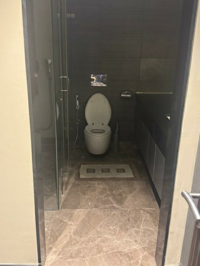 Bathroom, rwa-apartments 4 Bedroom 2500 Sq.Ft. Independent House In Sector 31 Noida 9487662