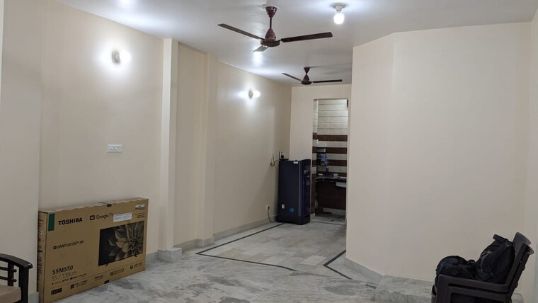 Room, mayur vihar phase 1 1 Bedroom 450 Sq.Ft. Builder Floor In Mayur Vihar Phase 1 Delhi 9487595