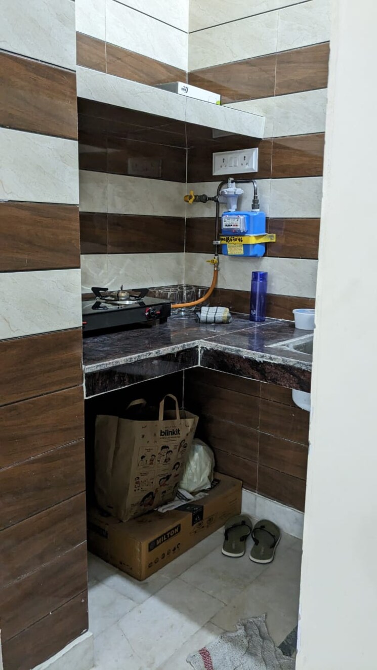 Kitchen, mayur vihar phase 1 1 Bedroom 450 Sq.Ft. Builder Floor In Mayur Vihar Phase 1 Delhi 9487595