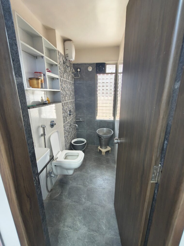 Bathroom, majestique-rhythm-county 3 Bedroom 923 Sq.Ft. Apartment In Handewadi Pune 9487598