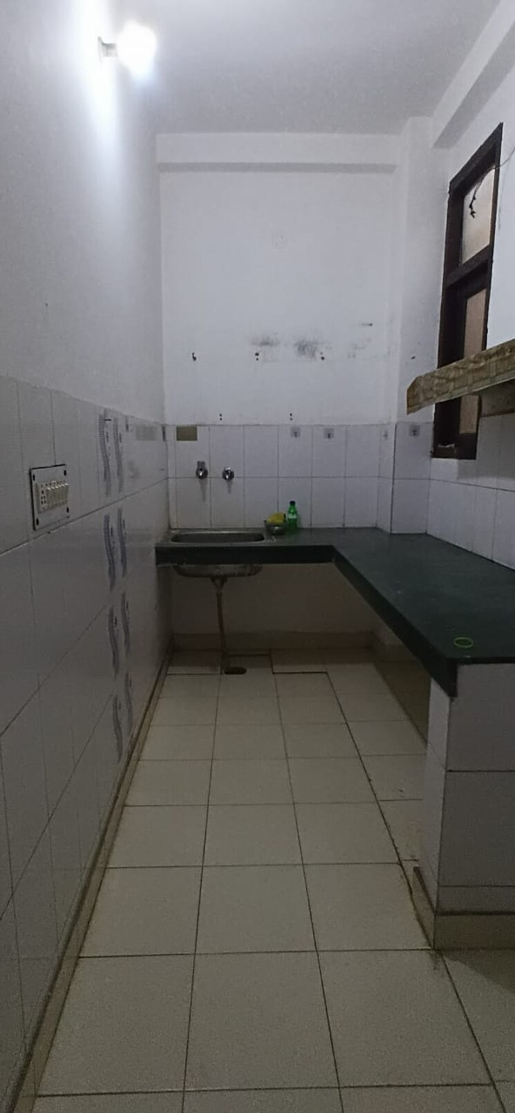 Kitchen, mayur vihar phase 1 1 Bedroom 450 Sq.Ft. Builder Floor In Mayur Vihar Phase 1 Delhi 9487633