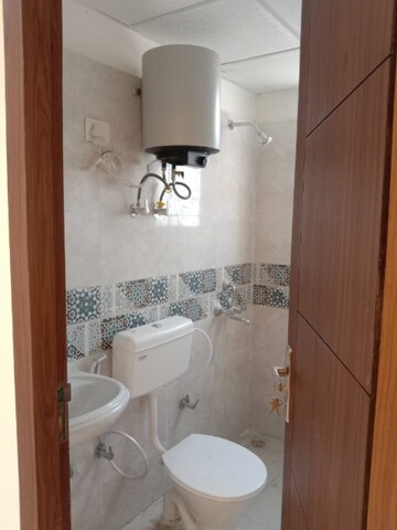 Bathroom in 2 BHK Apartment at Signature Global Prime, Sector 63a – for Rent