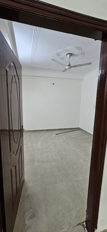 Room in 1 BHK Builder Floor at Saket – for Rent