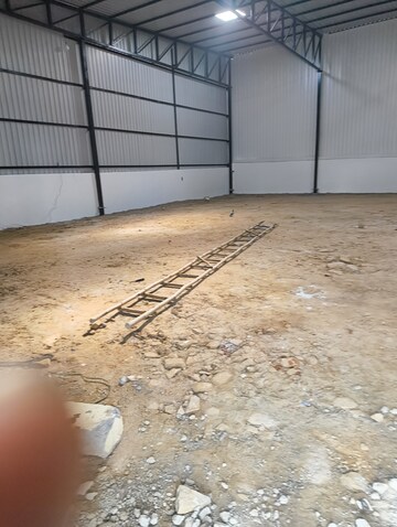 Room in  Warehouse at Mansarovar Extension – for Rent