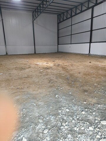 Room in  Warehouse at Mansarovar Extension – for Rent