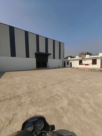 Parking in  Warehouse at Muhana – for Rent