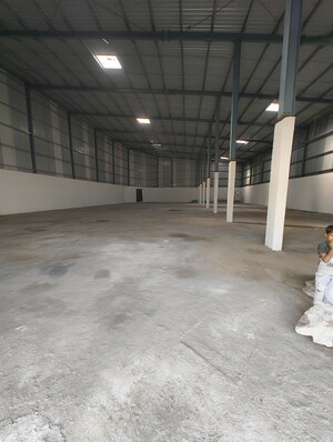 Parking in  Warehouse at Muhana – for Rent