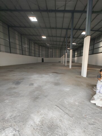 Parking in  Warehouse at Muhana – for Rent