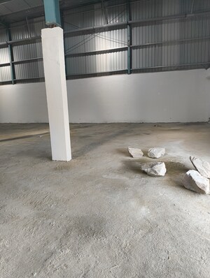 Room in  Warehouse at Muhana – for Rent