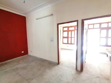 Room in 3 BHK Villa at Sector 31 – for Sale