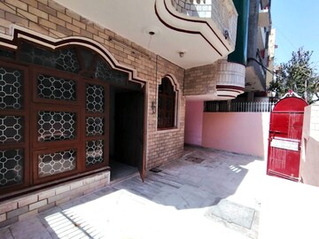 Bedroom in 3 BHK Villa at Sector 31 – for Sale